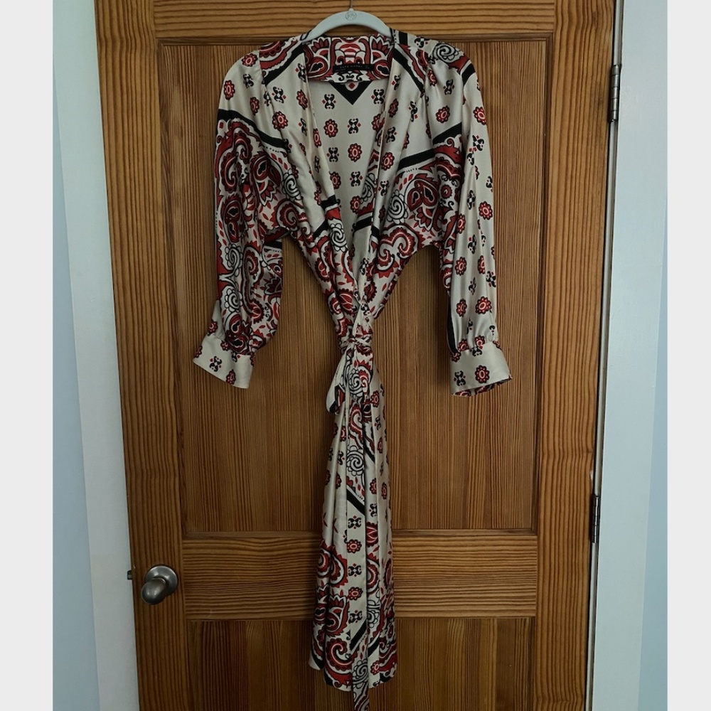 ZARA PRINTED WRAP DRESS - Picture 3 of 6